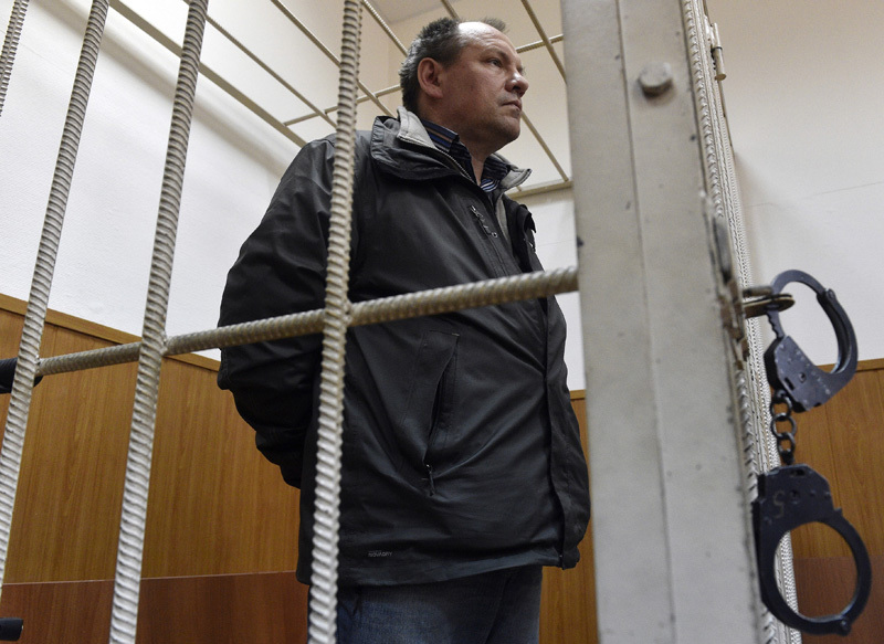 Ведущий инженер аэродромной службы "Внуково" Владимир Леденев